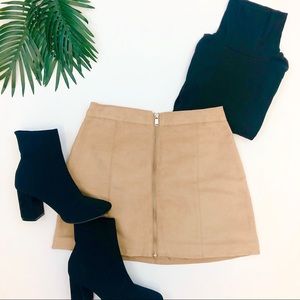 Tan Suede Mini Skirt with Zipper H&M size 4